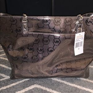 Michael Kors Jet Set Tote